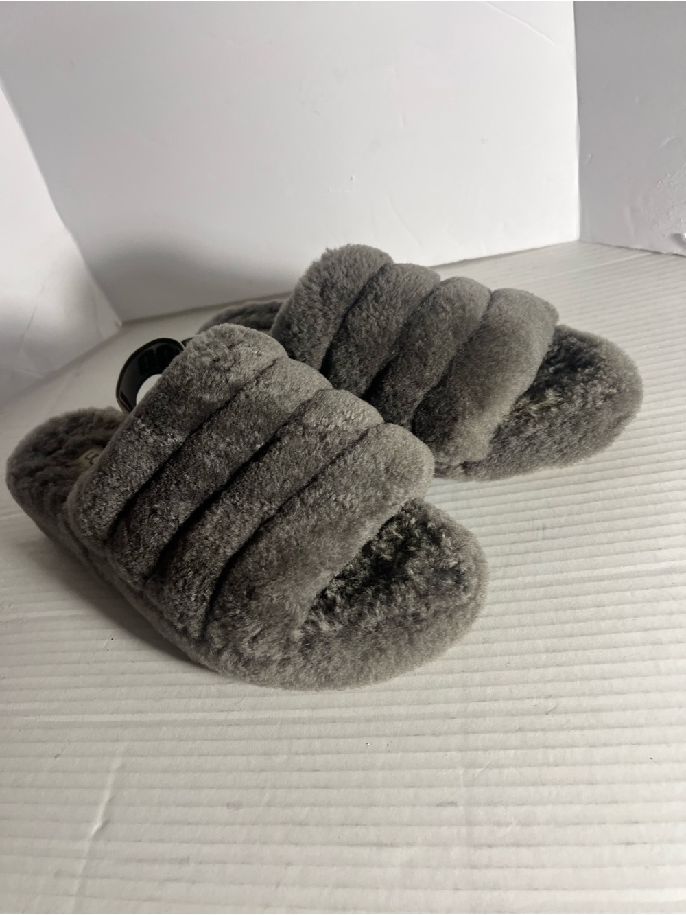 UGG slippers, size 9 good condition